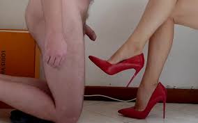 Egm tbu lefevgjuaprv jpg x Cum on heels