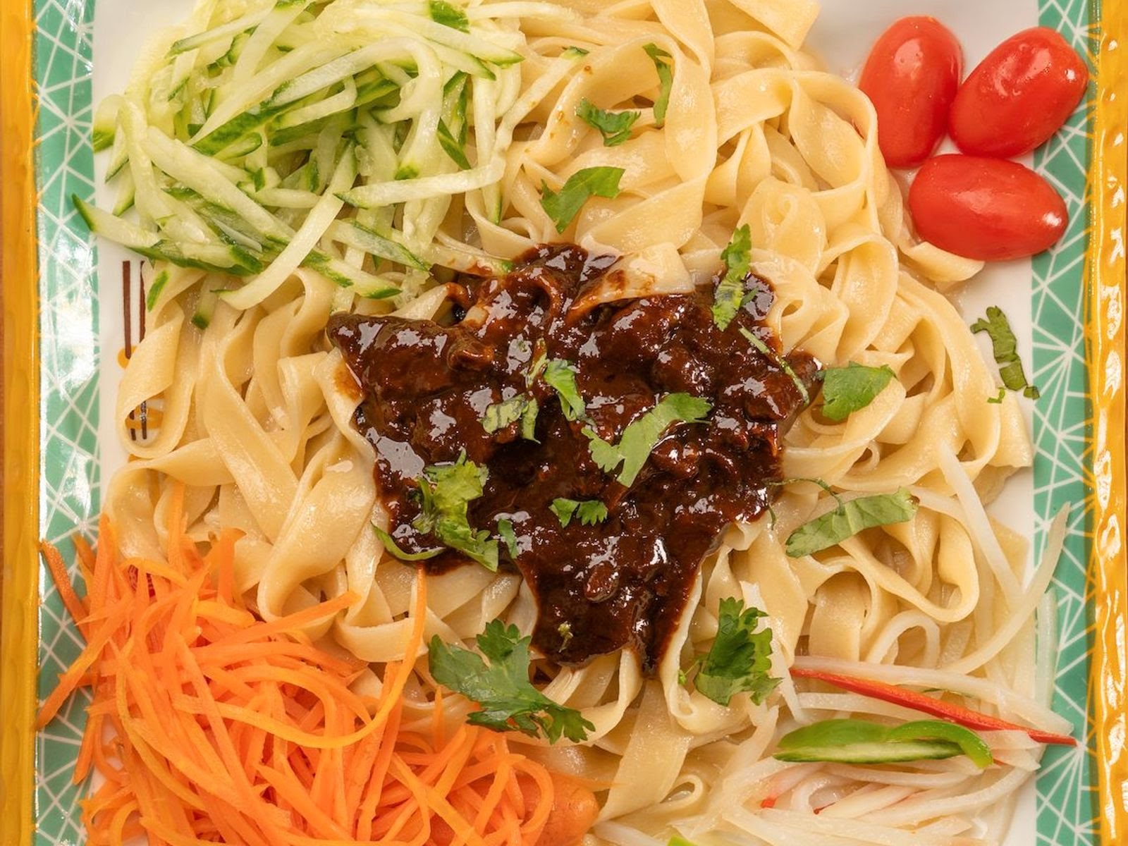 BEEF UP NOODLE by null