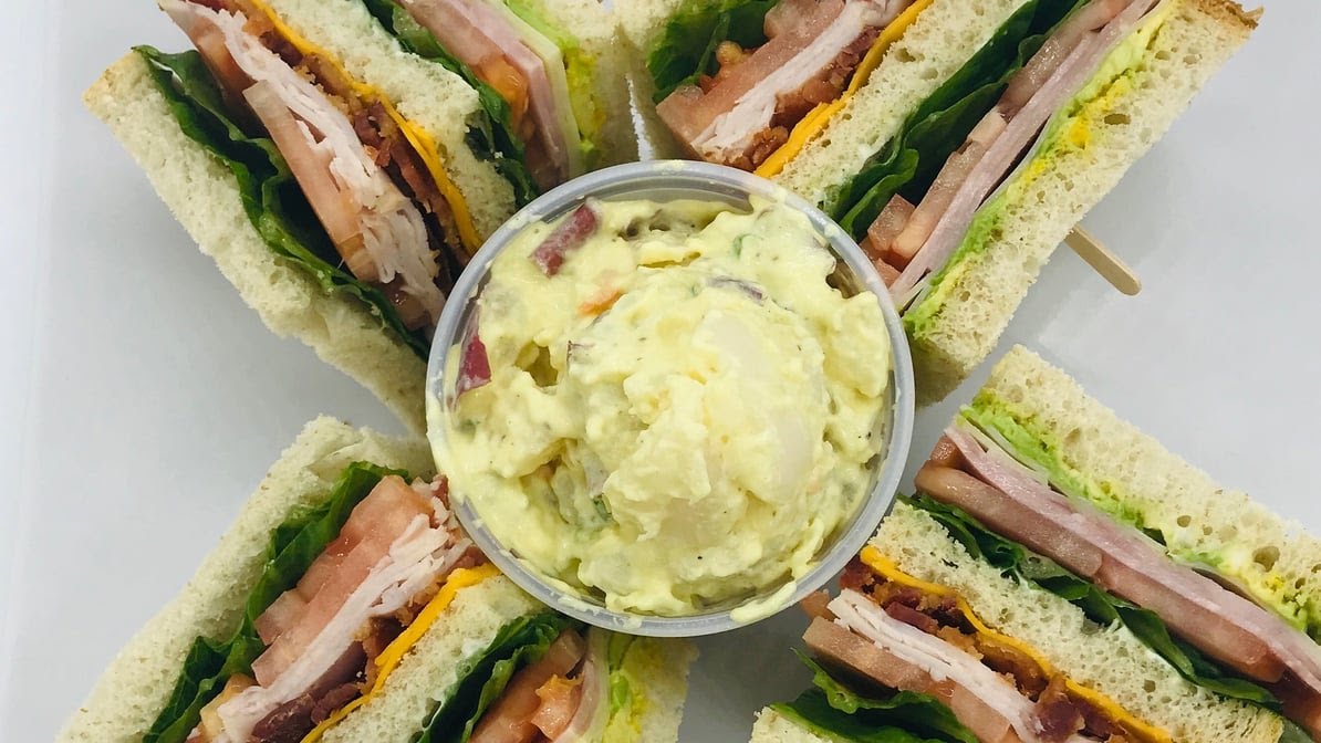 Reggie's Deli & Cafe by null