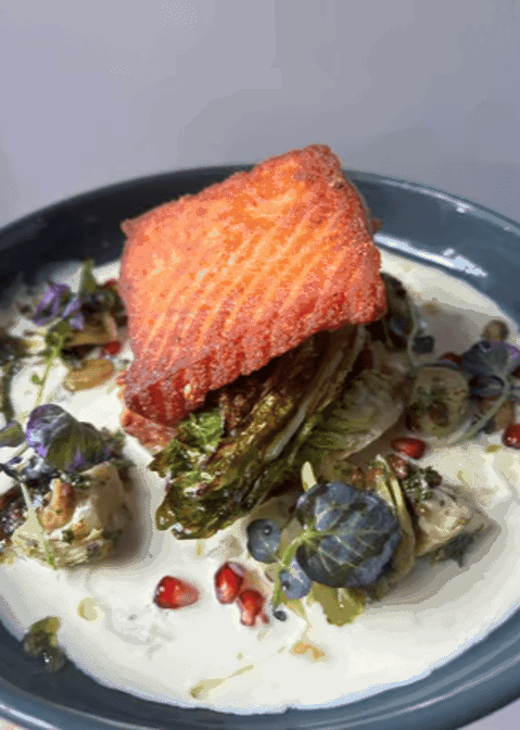 715 Restaurant by null