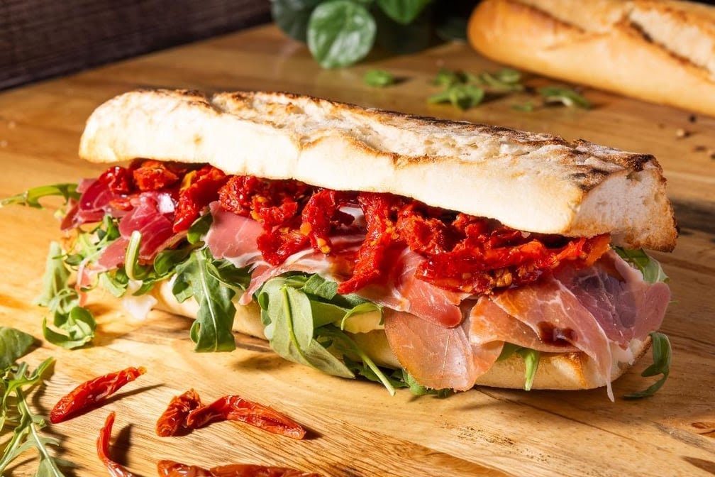 Ben's Pizza by null