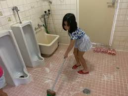 女子小学生厕所|トイレモンスターズ | 小学校のトイレ快適プロジェクト