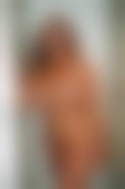 Mom nude|Sexy mom trying to get your attention! · Pandesia World