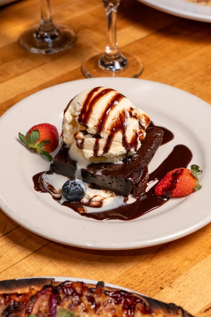 Capone's Oven & Bar by null