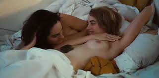 Jeune fille ne essayant jpg x Jeune fille