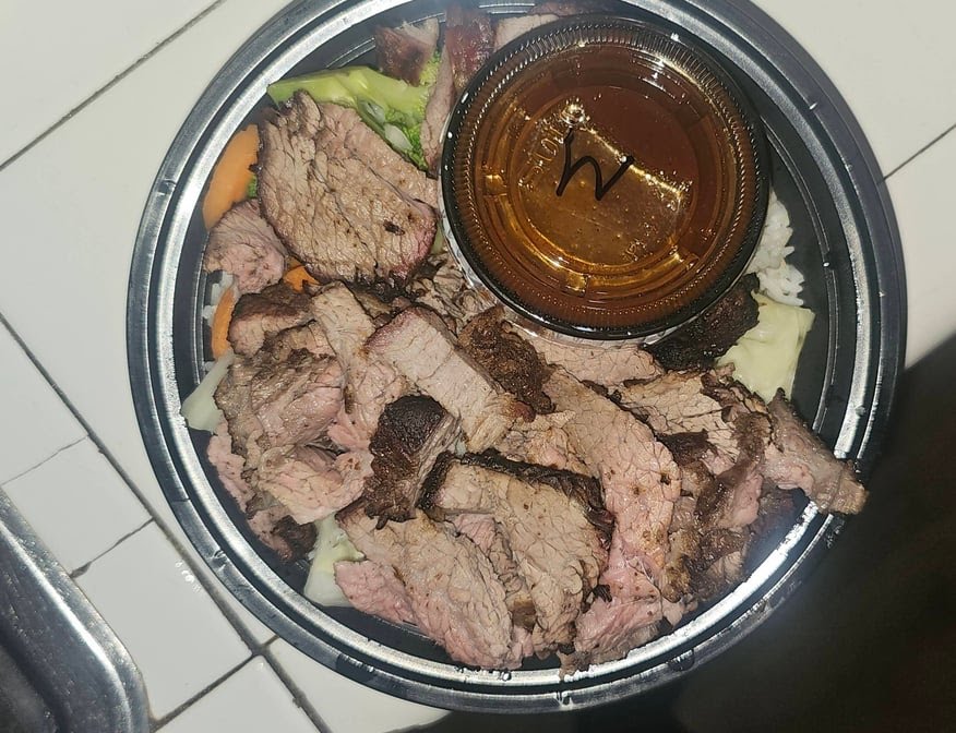 BUSTERS BBQ by null