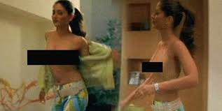 Kareena kapoor khan bikini and swimwear jpg x Kareena kapoor nude
