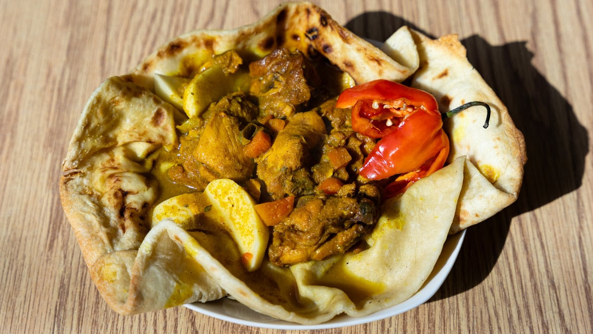 SHANAS CARIBBEAN CAFE by null