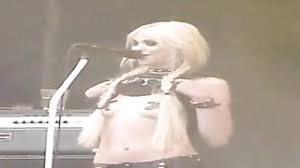 Pretty reckless taylor momsen poses frontal black body paint controversial going to hell album cover jpg x Taylor momsen