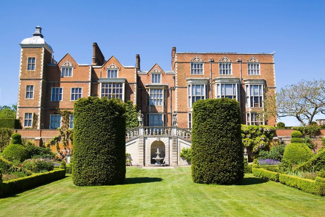 Hatfield House, Park and Gardens by null