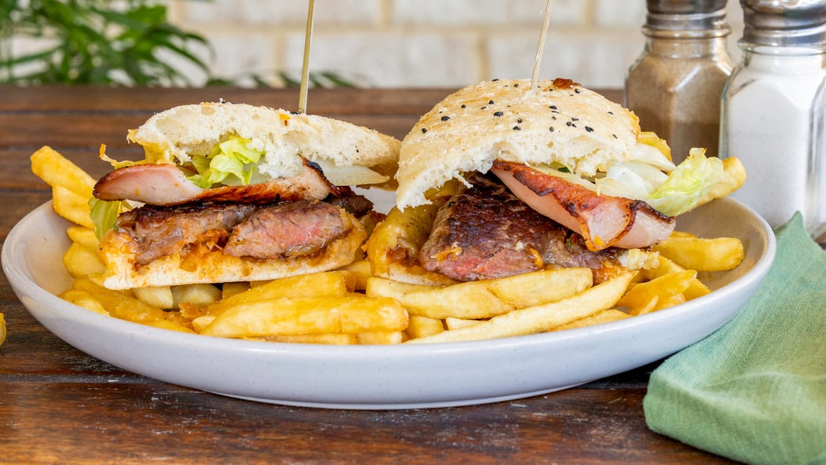 Hardware Cafe Quinns by null