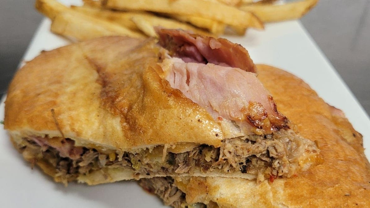 Eddie's Kitchen & Tavern by null