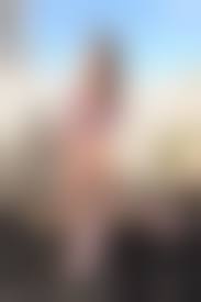 нудизм girls|Naked девушку в лесу, демонстрируя свои прелести. Публичный нудизм -  Pornhub.com