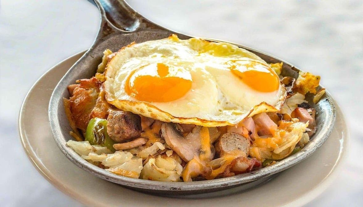 Golden Apple Grille & Breakfast House by null