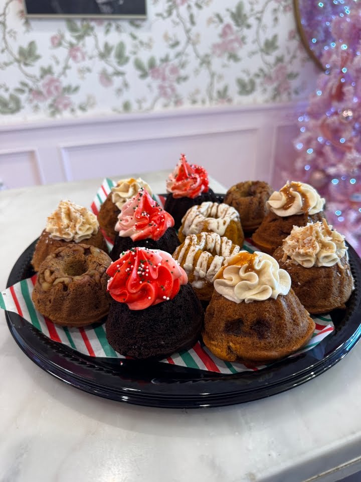 Phatties Bake Shop by null