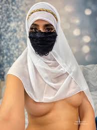 Religious arab girl in hijab and boyfriend enjoy bareback on bed sexvid xxx jpg x Arab xxx