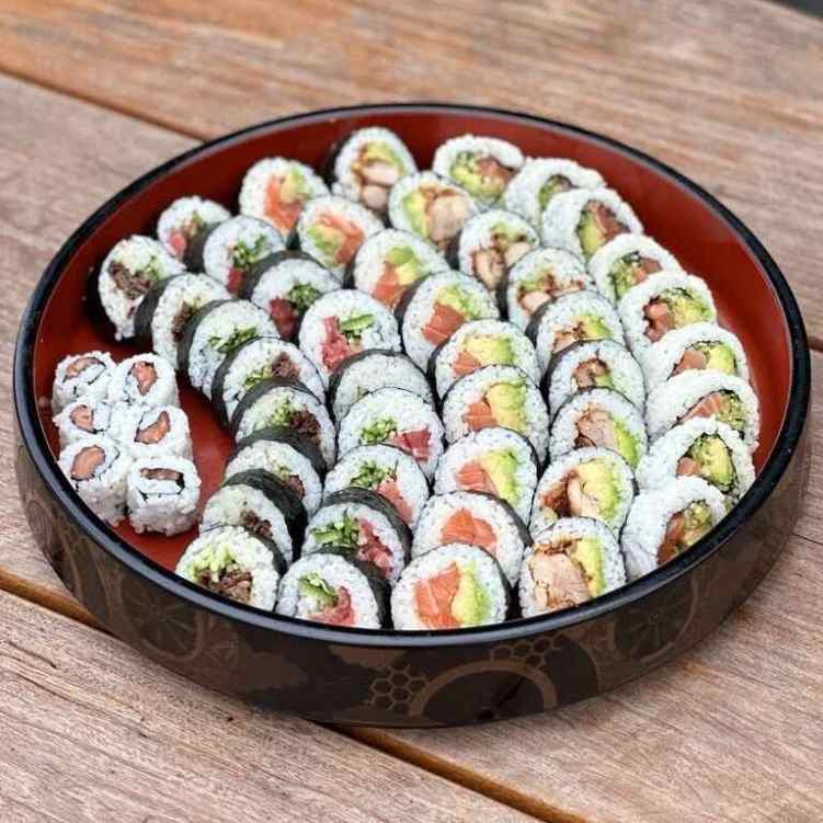 Avana Sushi by null