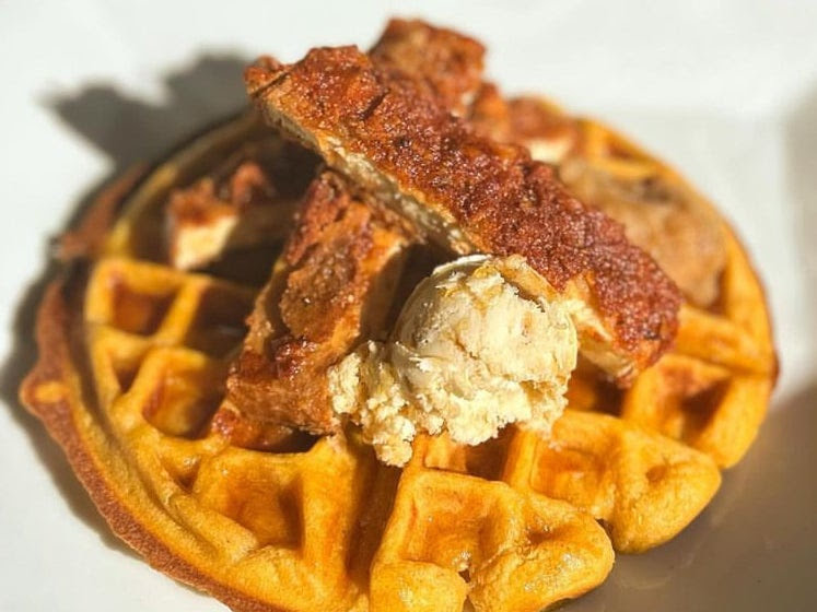 The Smokin' Onion Restaurant + Food Truck by null