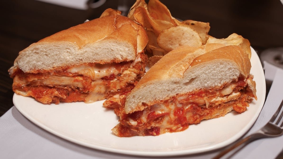 Vic's Pizzeria by null