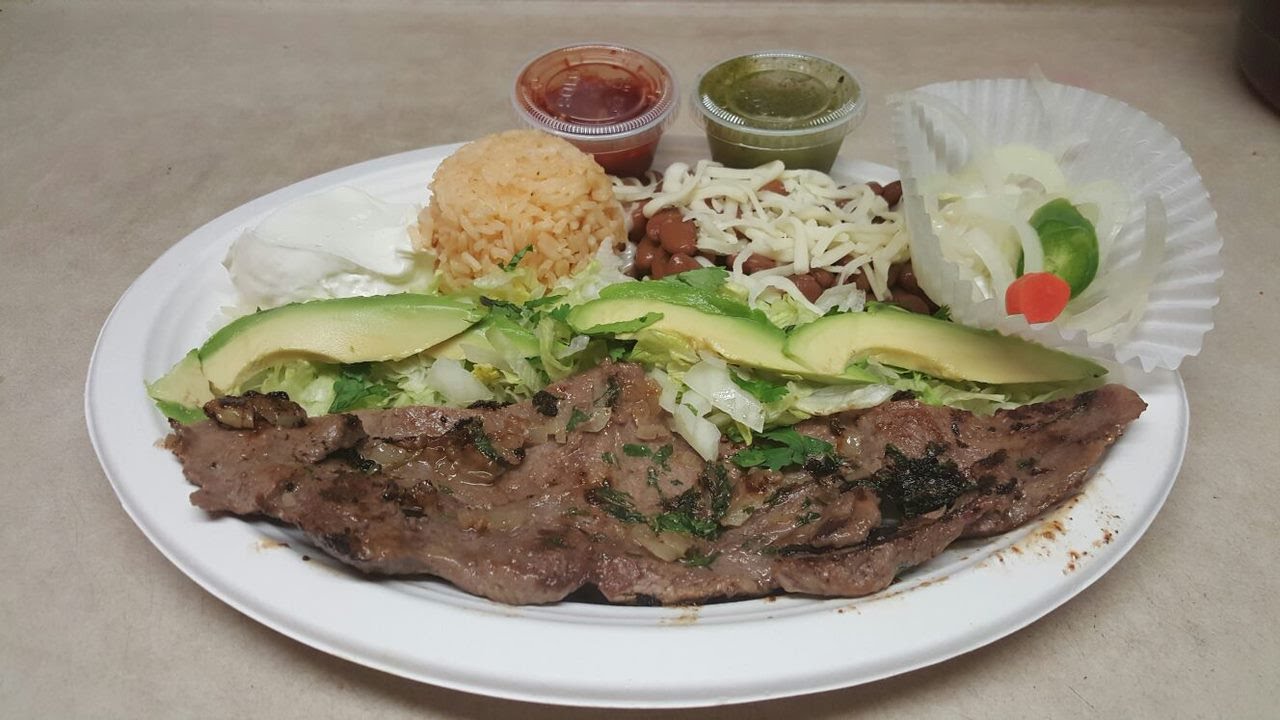 Carlito's Pupuseria by null