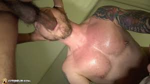 Dans la bouche jpg x Dans la bouche