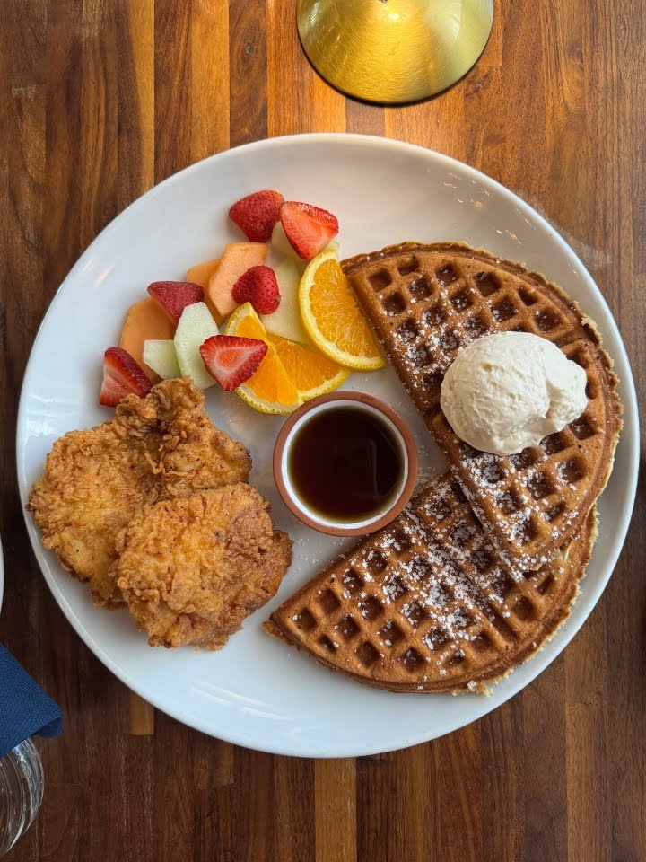 Piraye Kitchen & Bar by null