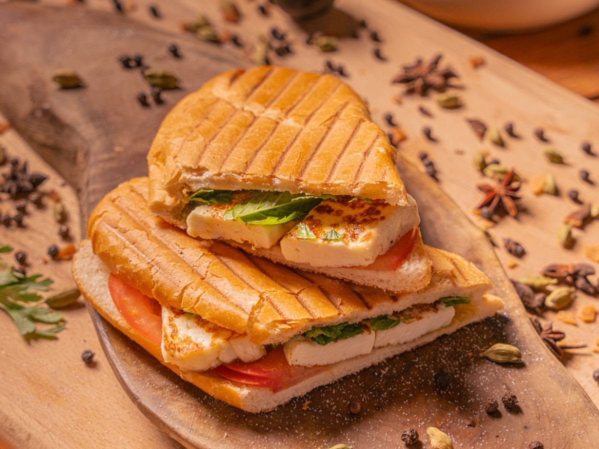 Baladna Express by null