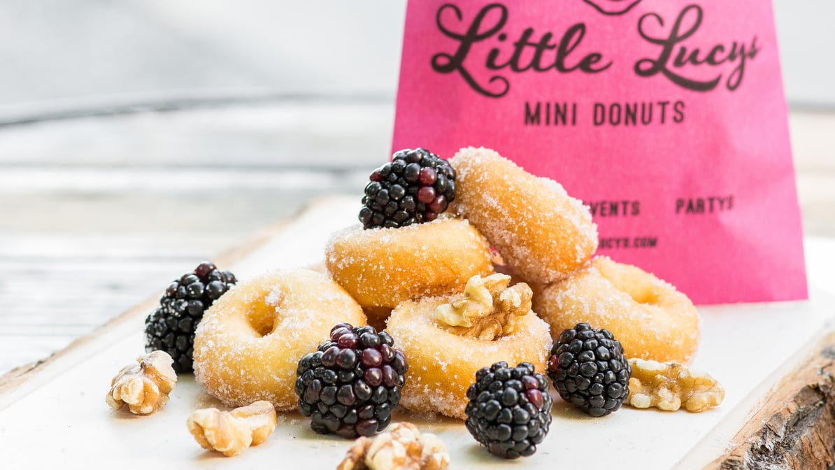 Little Lucy's by null