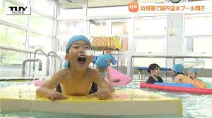 　熟年夫婦　屋内全裸|小柄な日本人熟女がハメ撮りセックスのために潮吹き - Pornhub.com