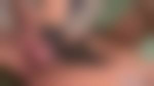 ケバ熟女無修正|ケバイ淫乱お姉さんがヤリチン男にソファーで生ハメされてエッチに喘ぐ - Pornhub.com