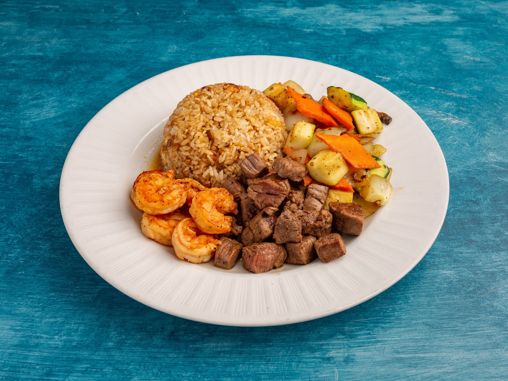 Louie Louie The Restaurant Sushi Bar y Mas by null