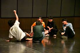 素人泥酔画像|クレヨンたくちゃん | 泥酔しすぎて俺のこともみさきって思ってるのに、本物から電話くるのは聞いてないって。(カオスすぎる) | Instagram