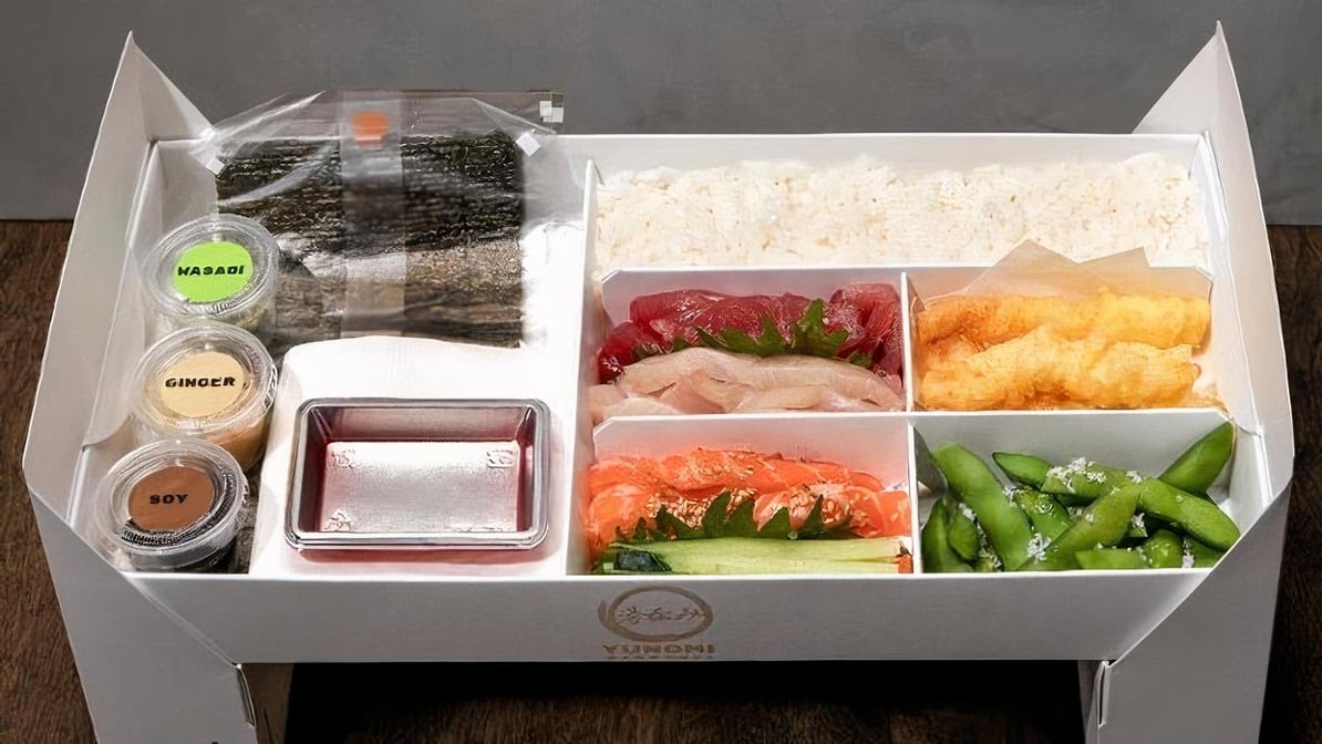 Yunomi Handroll by null