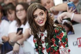 Mv bmzkxnze njmtmziznc nzktmdewn i mdvmmtzkxkeyxkfqcgc jpg x Natalia dyer