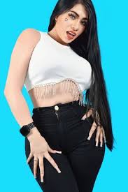 Abella danger wikipedia jpg x Quien es ella