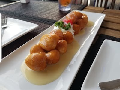 Urban Thai & Sushi by null