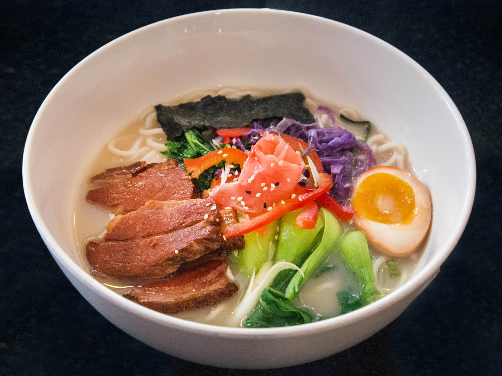 Reren Lamen & Bar by null