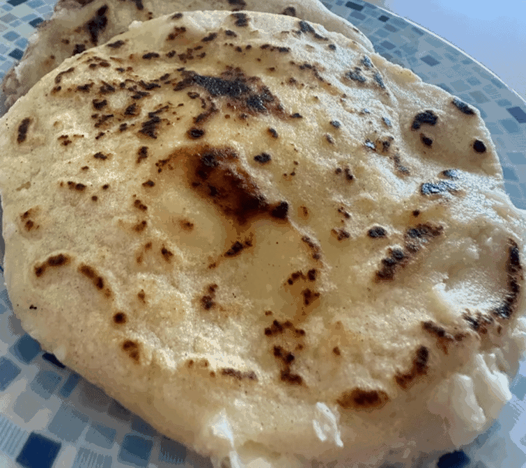 Pupuseria y Restaurante Platano by null