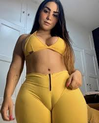 Thick cameltoe jpg x Fat cameltoe