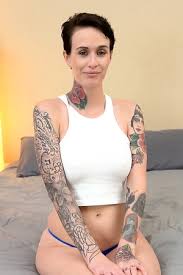 Tattooed milf jpg x Tattooed milf