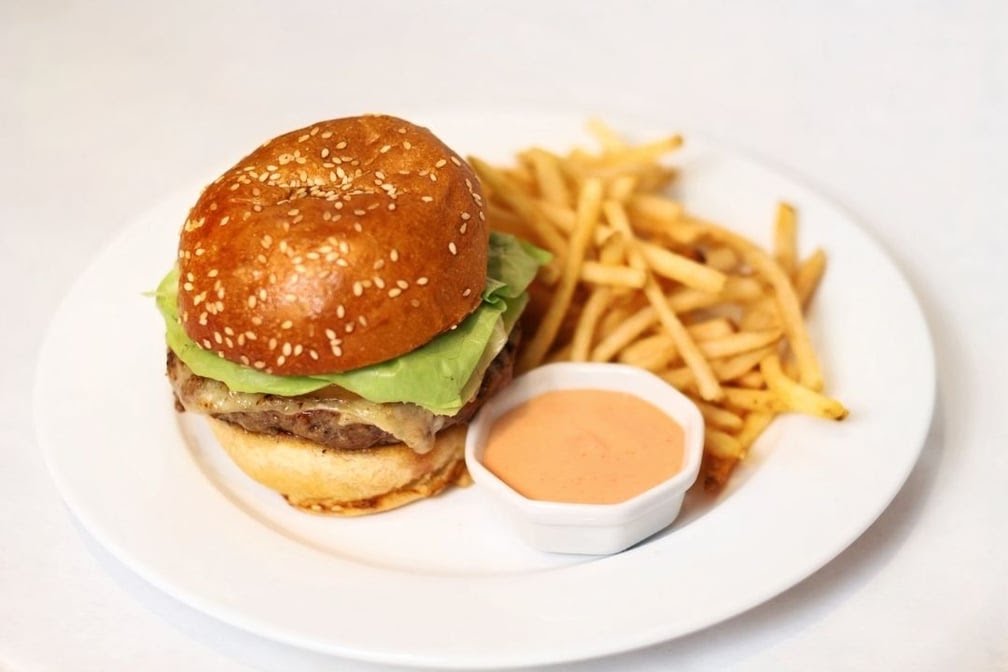 Monsieur Bistro Restaurant by null