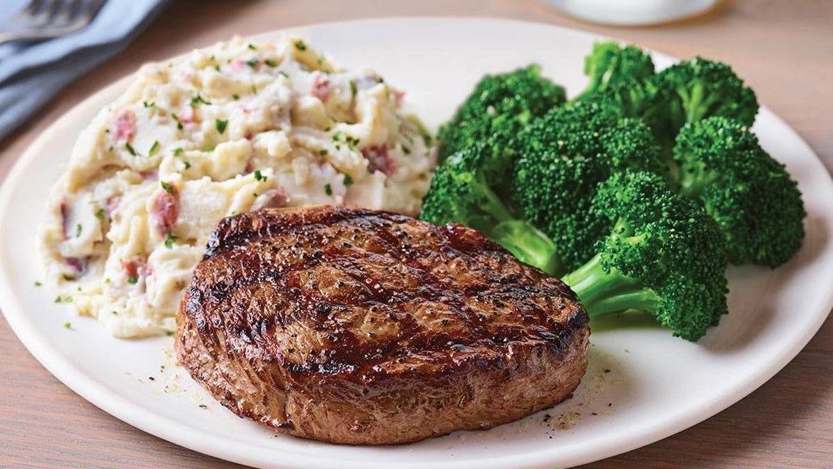 Applebee's Grill + Bar by null