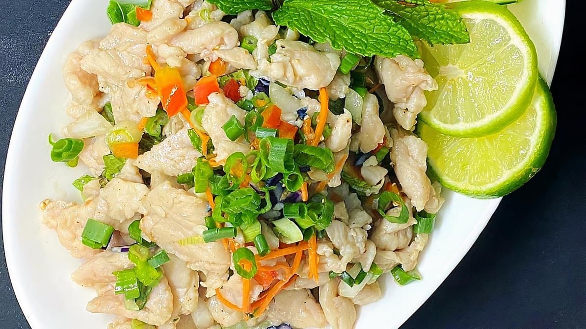 Tuk Tuk Thai Food by null