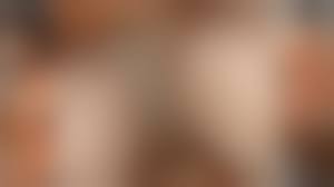 パンティ逆さ撮り顔出し  熟女|素人のパンツを逆さ撮り】19,熟女店員の制服姿にぶっこみ! 3人収録 - PPV AV