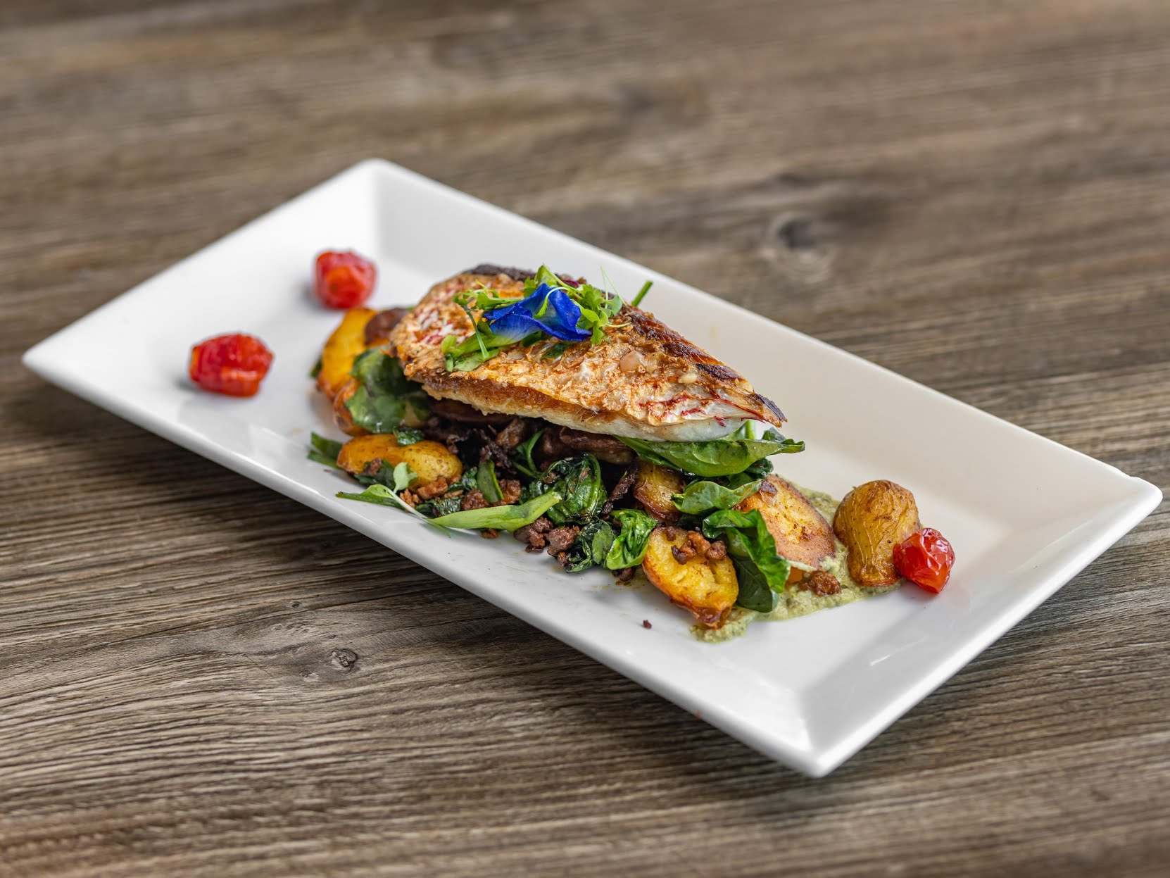 Marina Cantina by null