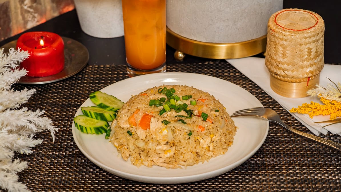 Thai Treasure Restaurant and Bar by null