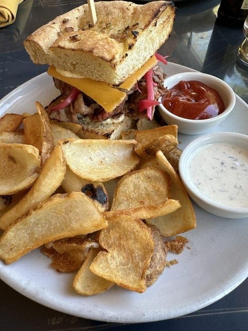 1501 Uptown Gastropub by null