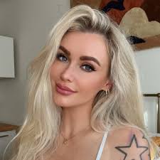 Laura lux nude jpg x Laura lux nude