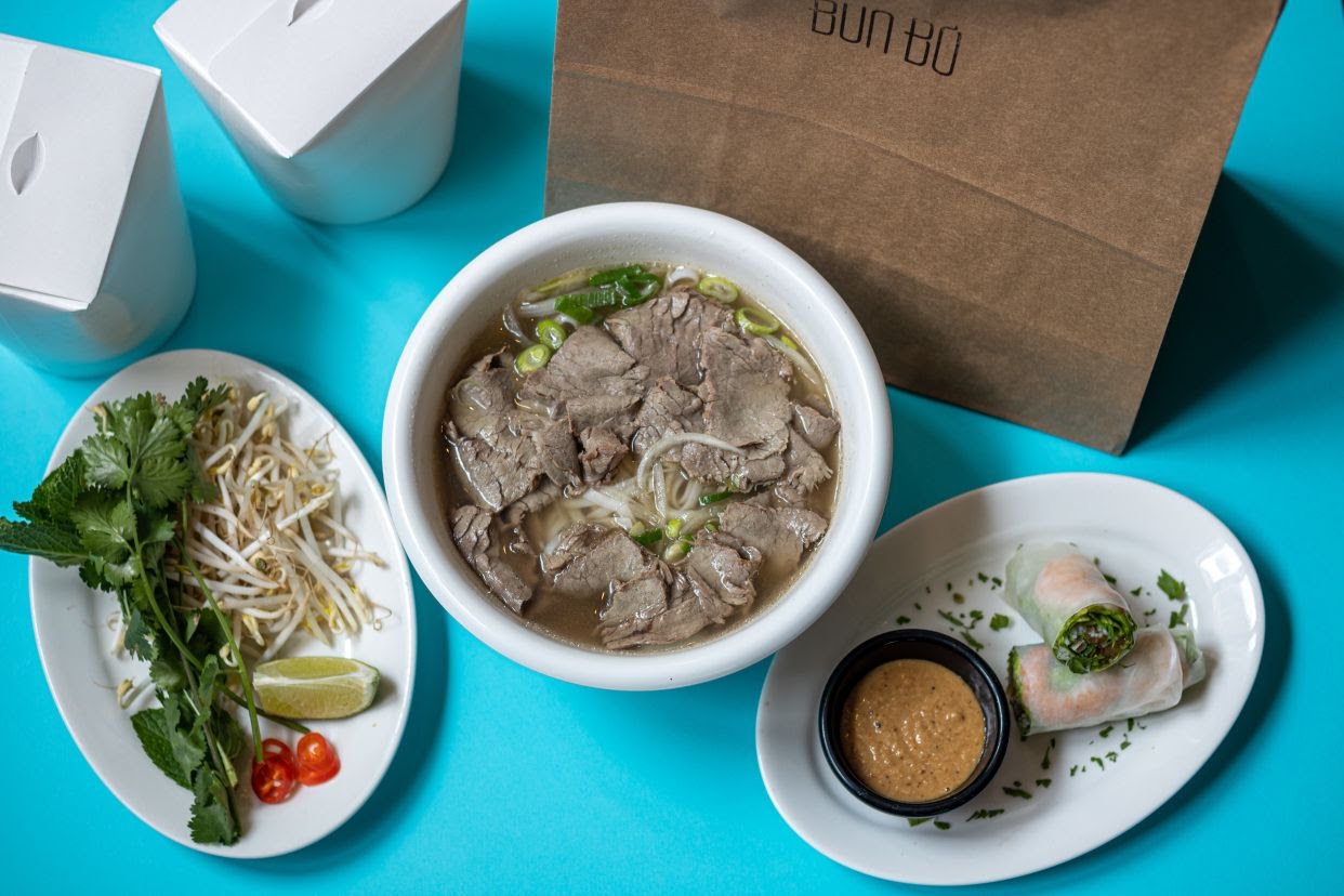 CLOSED/CERRADO Bun Bo Raval by null