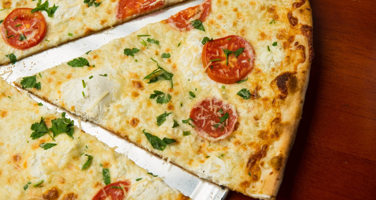 Crispy Dough Pizzeria by null